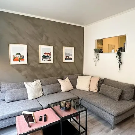 Comfortable Apartment, Excellent Location * Μπέργκεν